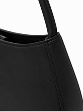 Load image into Gallery viewer, CUCI Petal Shoulder Bag - Noir