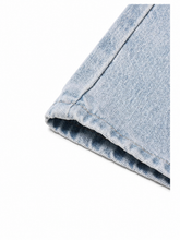 Load image into Gallery viewer, Distressed Jeans