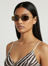 Load image into Gallery viewer, The Vixen Frames - Whisky Ember