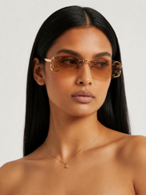 Load image into Gallery viewer, The Vixen Frames - Golden Hour
