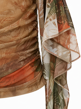 Load image into Gallery viewer, Pattern Ruffled Top
