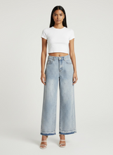 Load image into Gallery viewer, Denim N Diamonds Jeans

