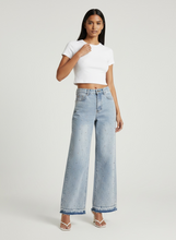 Load image into Gallery viewer, Denim N Diamonds Jeans
