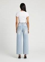 Load image into Gallery viewer, Short Sleeve Crop Top
