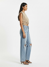 Load image into Gallery viewer, Solid Knot Tie Crop Top
